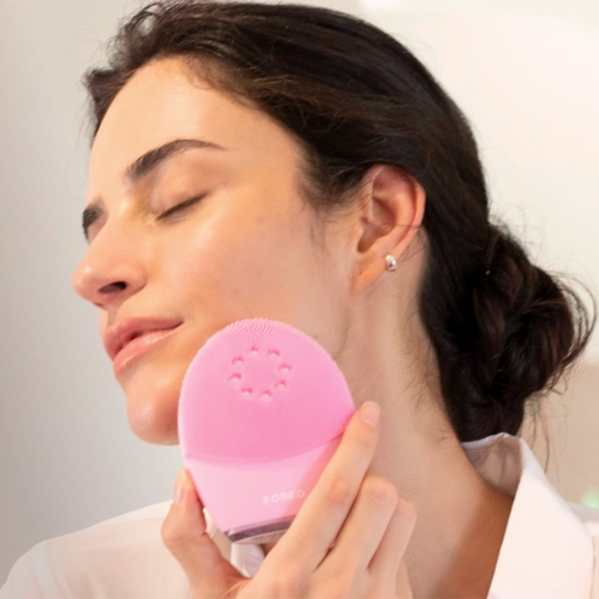 FOREO フォレオ LUNA 4 plus 電動洗顔ブラシ ノーマルスキン 普通肌用